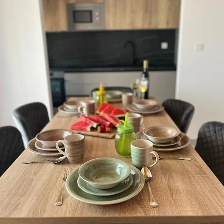 La Domazet Apartment *